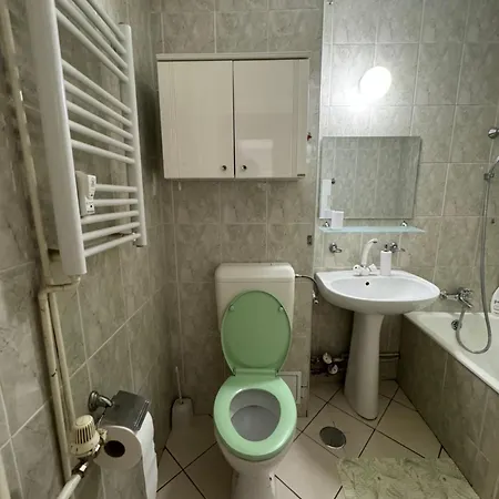 Pin Бухарест